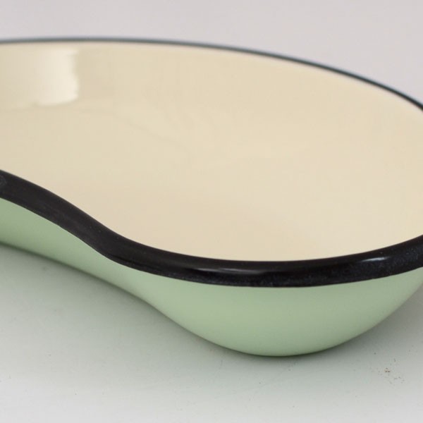 enamel dish kidney shape