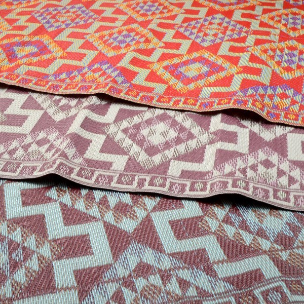 plastic carpet 120x180 cm folded, aztec