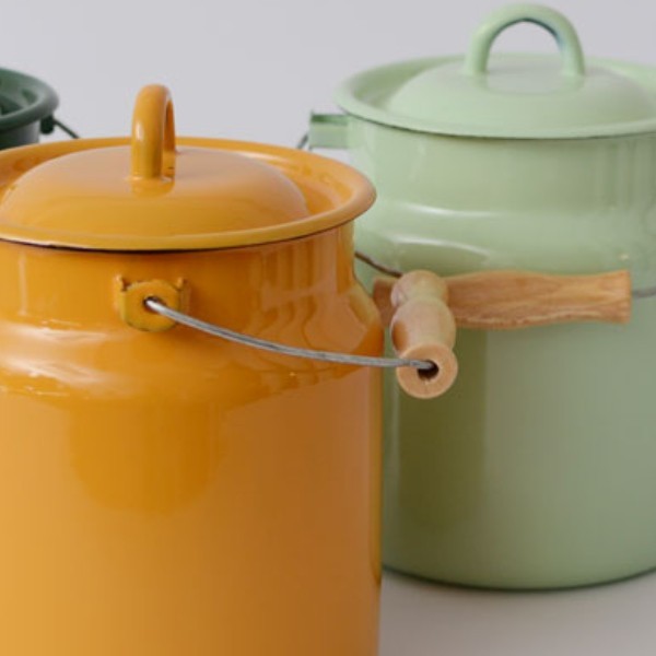 Enamel milk can Ukraine