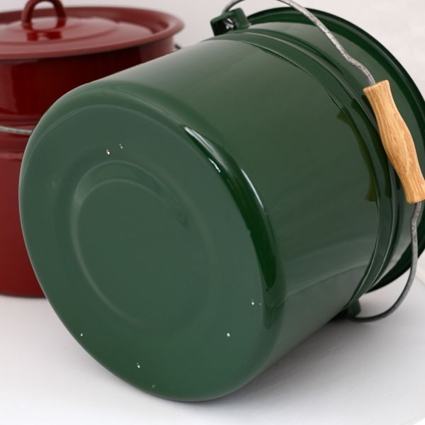 enamel bucket