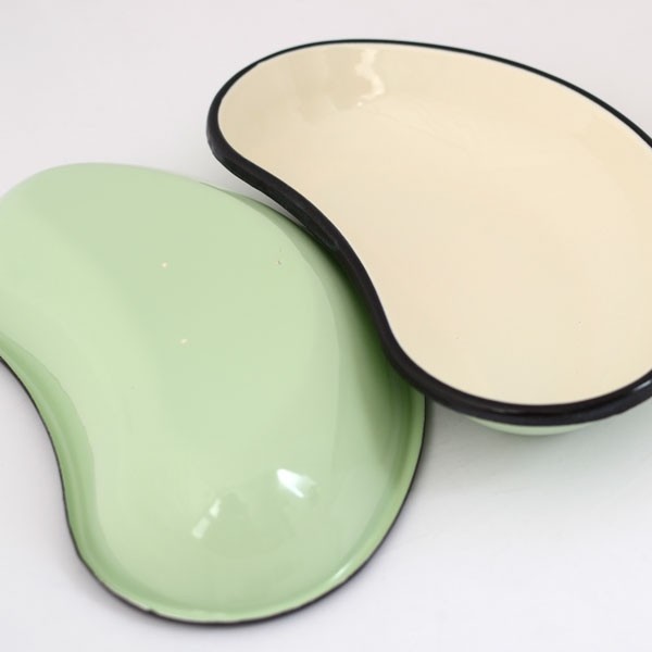 enamel dish kidney basin