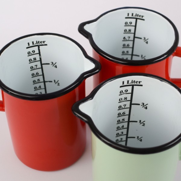 enaml jug 1l, with scale