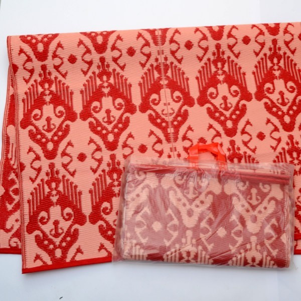 Plastik- Teppich 120x180 cm gefaltet, Muster IKAT