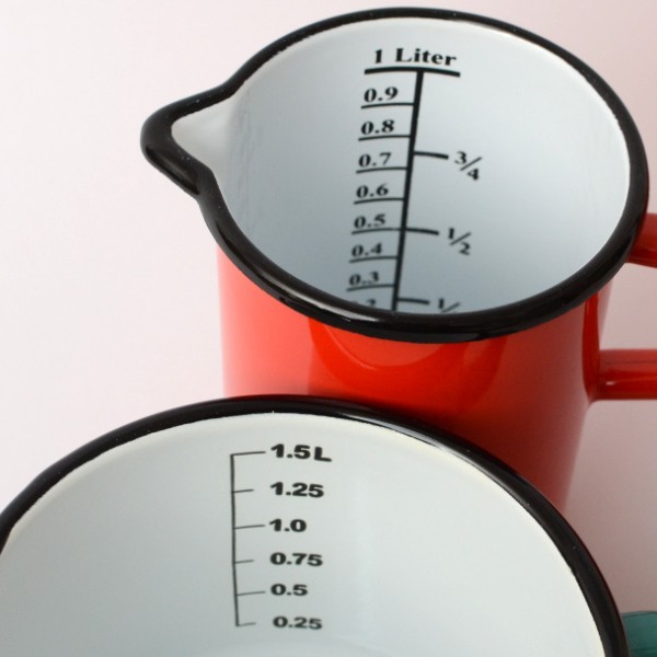 pichet emaillé 1,5l, gradué