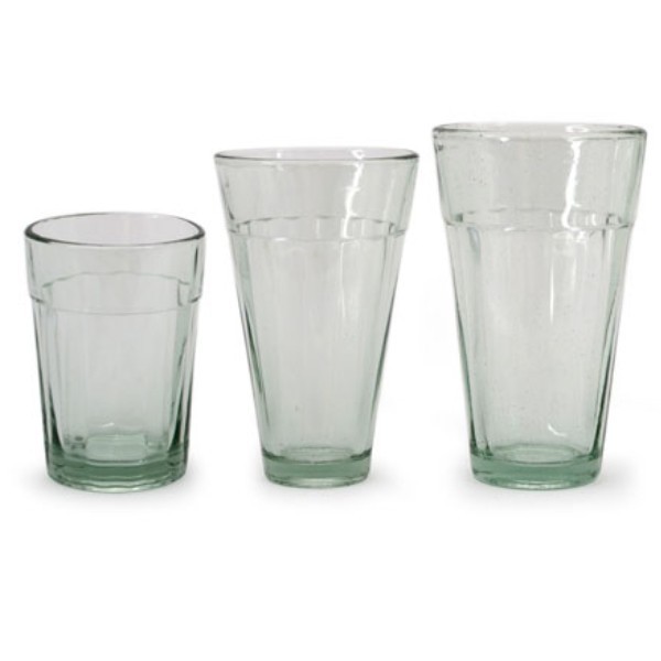 1 Kiste recycelte Gläser, geriffelt