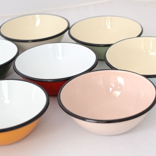 enamel bowl, 15 cm